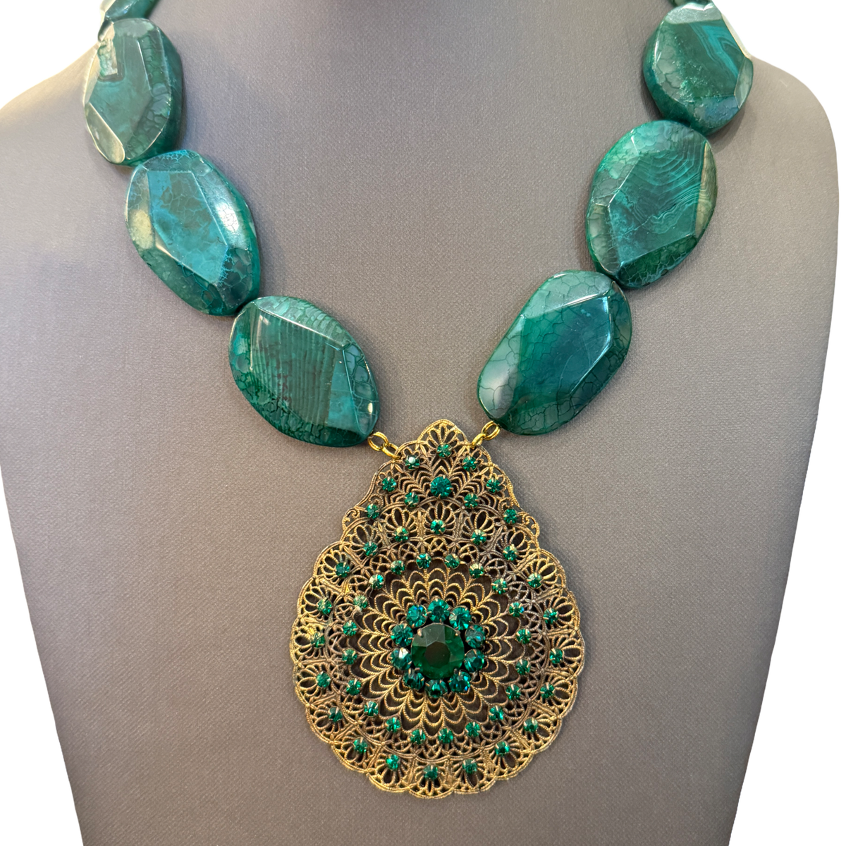 Made in the Deep South | Green Agate & 1930s Filigree Pendant Necklace