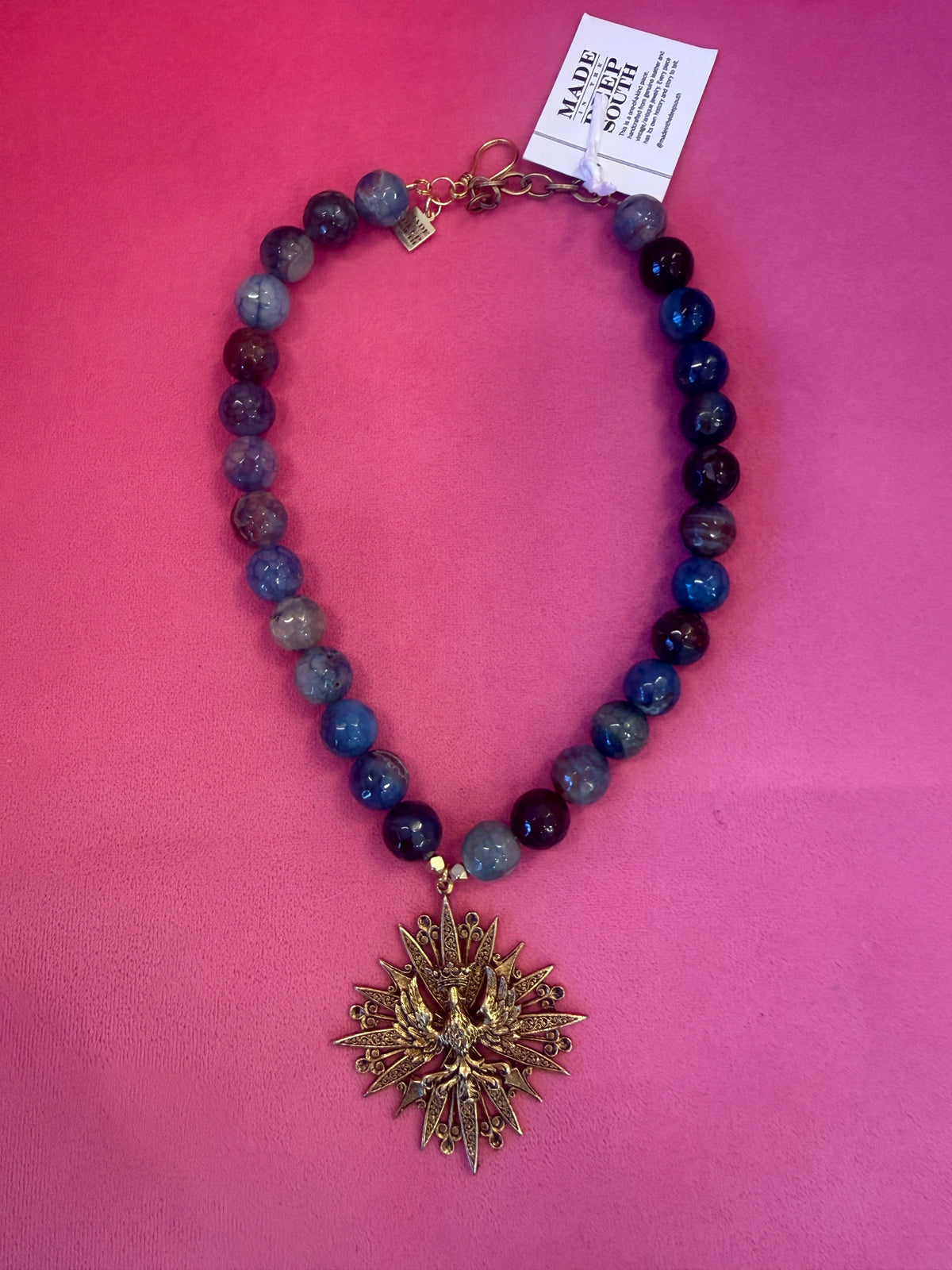 MADE IN THE DEEP SOUTH | 1960s Artist-Signed Crest & Agate Necklace