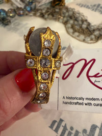 Made in the Deep South | 1970s Gray Cabochon Cross Ring