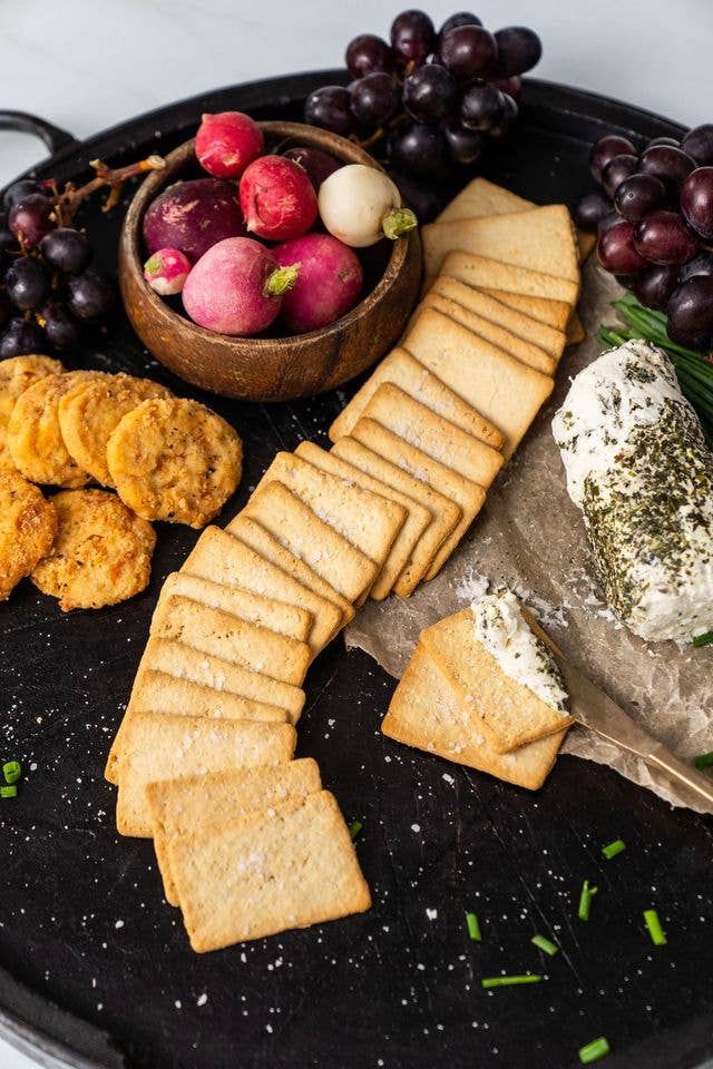 Callie’s Hot Little Biscuit Cheese Wafers – Sharp Cheddar & Black Pepper