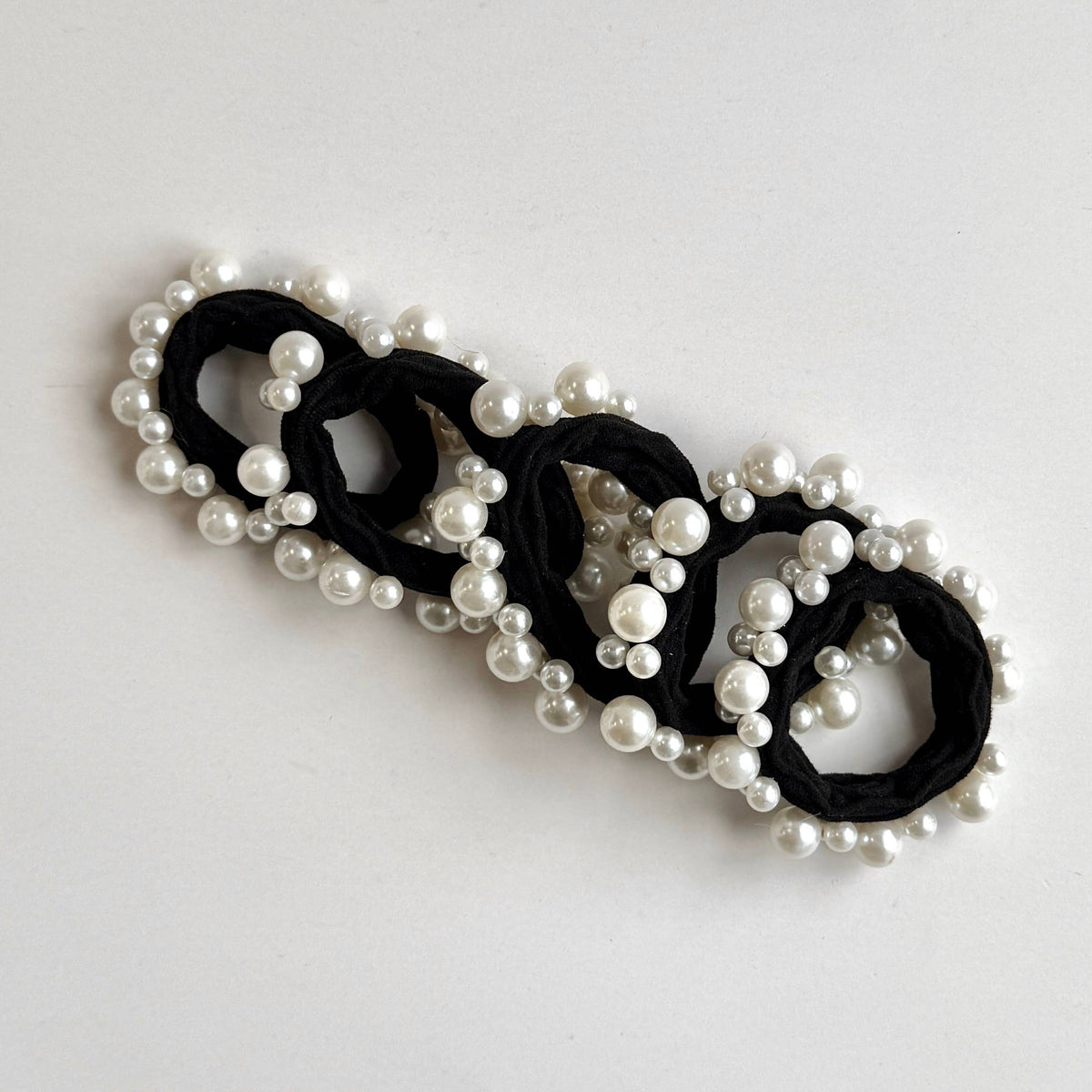 Textured Seamless Pearl Hair Ties (Set of 5): Assorted