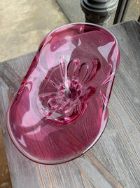 vintage art glass bowl, cranberry glass bowl, sculptural glass centerpiece, italian art glass, pedestal glass bowl, pink glass decor, vintage centerpiece bowl, collectible art glass, murano style glass, maximalist home decor, hollywood regency decor, colorful vintage glass